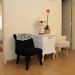 Prana Guesthouse, Yoga & Ayurveda ポルティマン