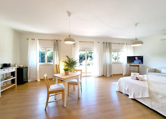 Prana Guesthouse, Yoga & Ayurveda Pensión Portimão