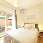 Gasthuis Prana Guesthouse, Yoga & Ayurveda Portimão