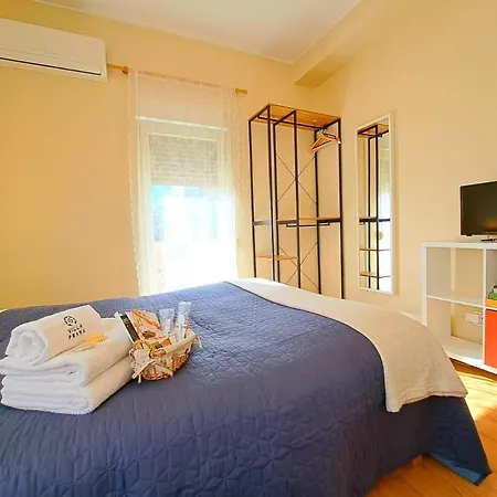 Prana Guesthouse, Yoga & Ayurveda Гостьовий будинок