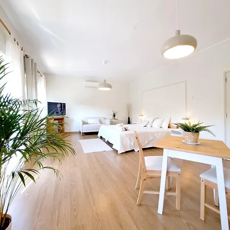 Prana Guesthouse, Yoga & Ayurveda Гостьовий будинок