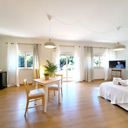 Prana Guesthouse, Yoga & Ayurveda Гостьовий будинок Портіман