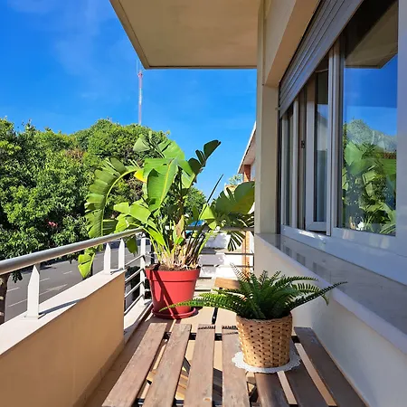 Prana Guesthouse, Yoga & Ayurveda ゲストハウス ポルティマン
